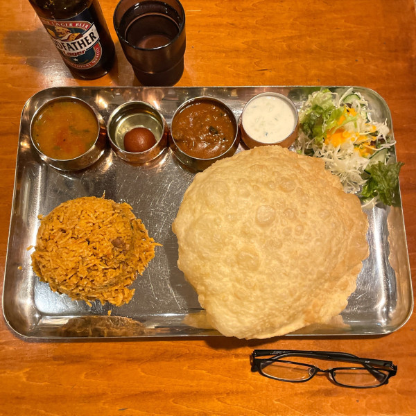 「ビリヤニ バトゥーラ セット」@ルシ インドビリヤニ 神保町店の写真