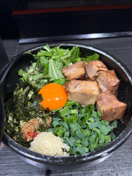 「看板まぜそば」@らーめんまぜそば あらし 錦本店の写真