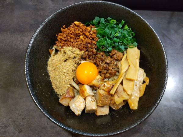 「まぜそば 大盛」@だるまの写真