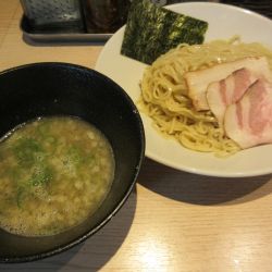 蛤と煮干しのつけ麺（1,000円）