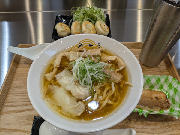 「中華蕎麦＋餃子＋チャーシュー（1枚）」@信州千曲中華蕎麦 紋の写真