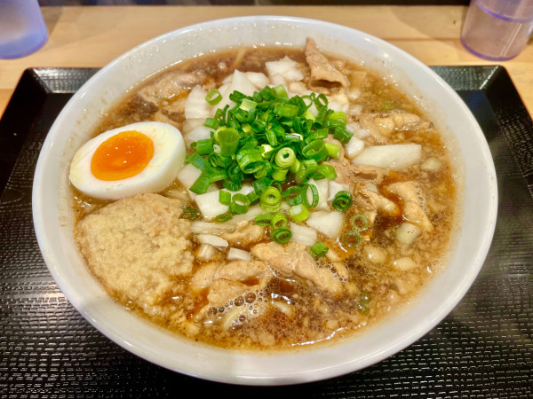 「肉だし中華そば」@鮮馬刺よかもん市場 美盛の写真