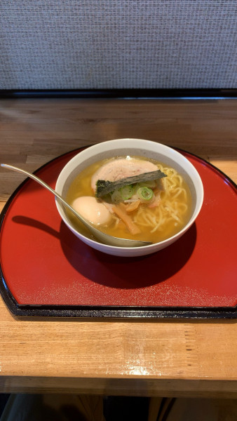 「双喜紋900+味玉150」@雷紋そば 龍飛鳳舞の写真