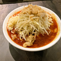 ラーメンRED（1,050円）