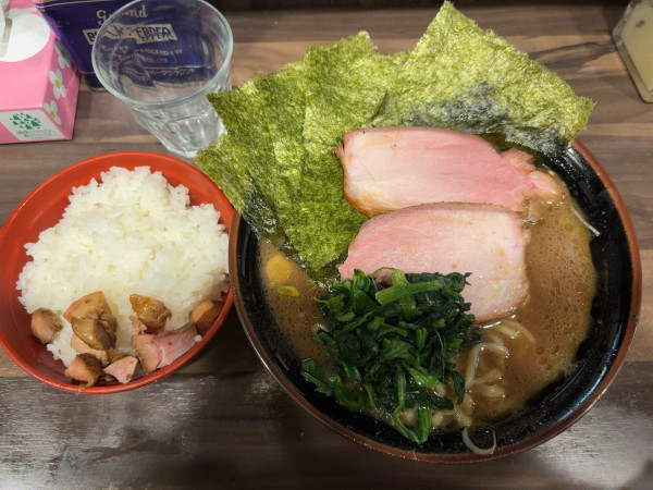 「のりラーメン」@神田ラーメン わいず 神田本店の写真