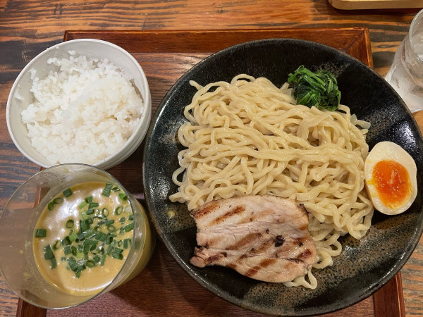 「冷やしカレーつけ麺¥900」@西麻布 しゅういち 等々力店の写真