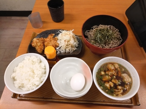 「鶏つけ汁蕎麦定食1,000円」@から揚げ専門 から好し 横浜岡津店の写真