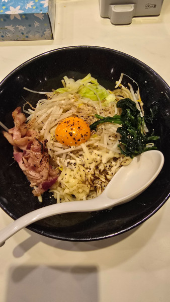 「胡麦のクリームまぜそば〜炙香〜　500円」@和えそば・らーめん 胡麦の写真