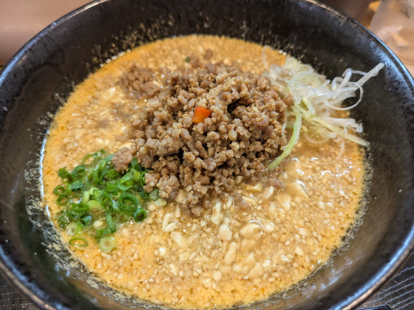 「担々麺(980円)」@豆でっぽうの写真