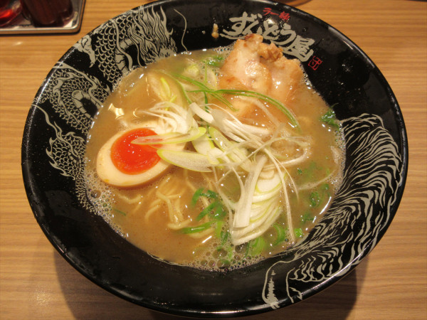 「和風とんこつラーメン（930円）」@ラー麺 ずんどう屋 彦根店の写真