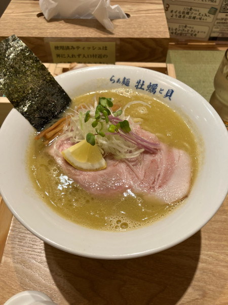 「濃厚牡蠣らぁ麺　上」@らぁ麺 牡蠣と貝の写真