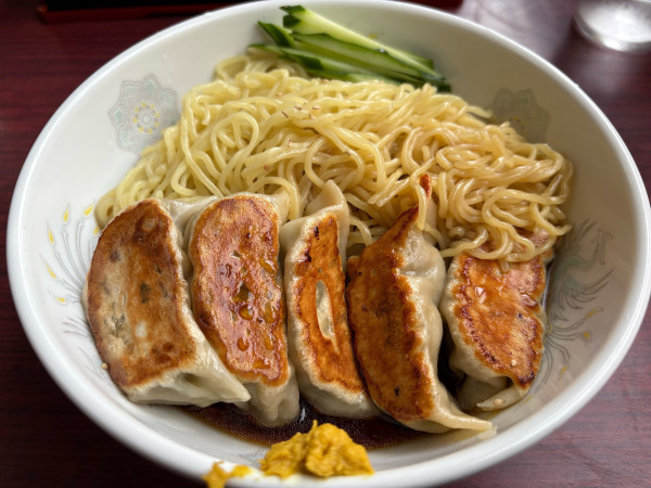 「ギョーザ冷メン(大)」@まんぷく亭の写真