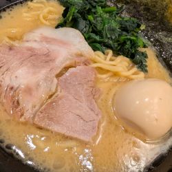 家系ラーメン 頂㐂家の画像