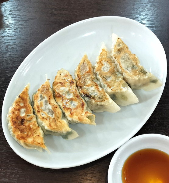 「焼き餃子 440円」@中王飯店の写真