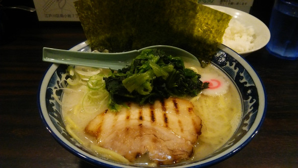 「濃厚豚骨ラーメン 塩 並 850円＋ライス 150円」@麺屋 武士道 本店の写真