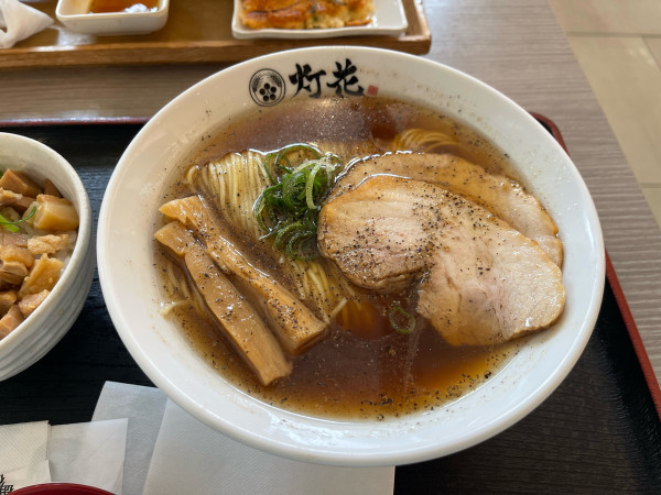 「昔ながらの中華そば チャーシュー丼」@鯛塩そば 灯花 木更津アウトレット店の写真