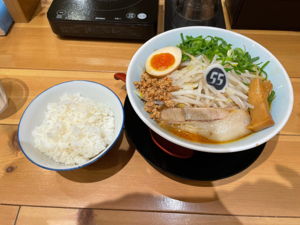 「味噌ラーメン大盛1,050円+ライス200円」@フジヤマ55 ラシック店の写真