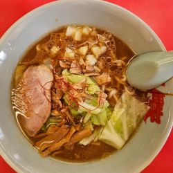 特製カレーとんこつラーメン