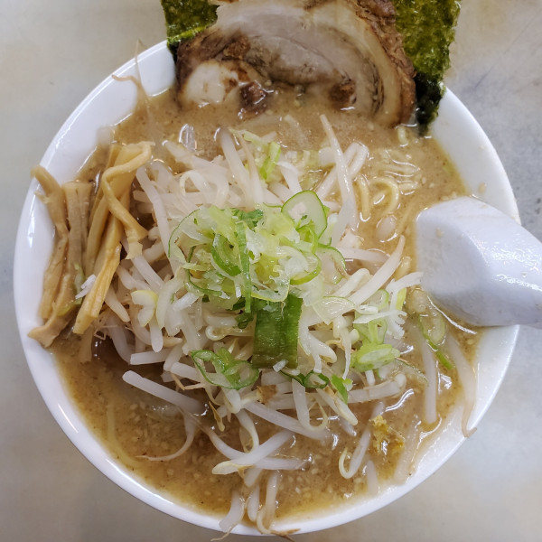 「特製ラーメン」@とむちゃんラーメン 246深沢店の写真