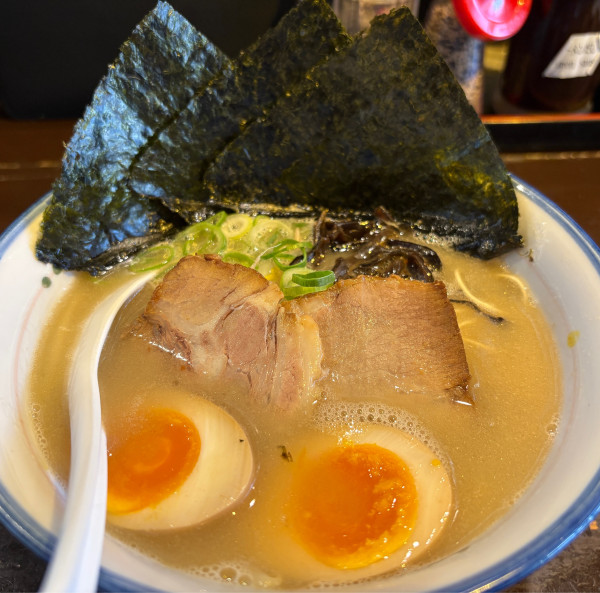 「のりと半熟玉子+替玉」@麺の坊 砦の写真