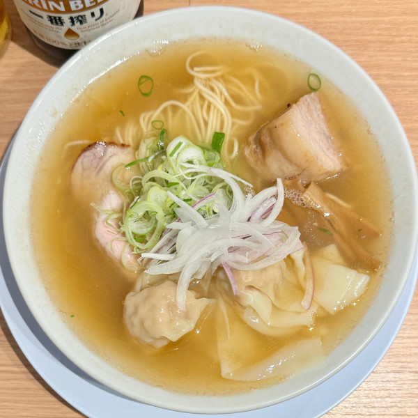 「中華そば塩肉ワンタン」@中華そば やなぎやの写真