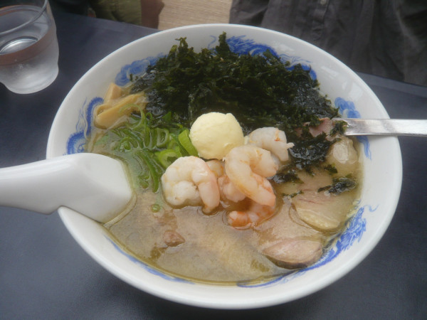 「磯塩バターラーメン」@貝だし地鶏中華そば あん藤 えのしま店の写真