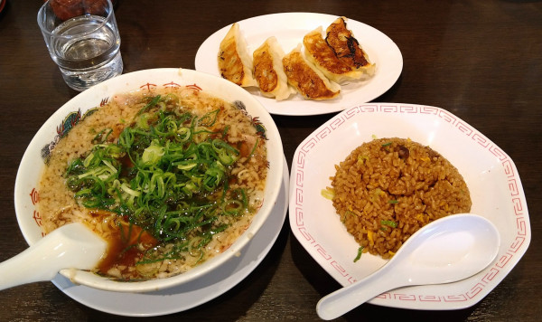 「がっつりＡ定食(ラーメン･餃子5個･半チャーハン)」@来来亭 石神井店の写真