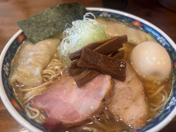 「奈つやのもちもち雲呑味玉中華そば」@奈つやの中華そばの写真