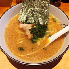 横濱家 市ヶ尾店の画像