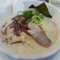 ラーメン　＋替玉（バリカタ）：１ヶ無料