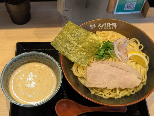 「黒極つけ麺醤油大盛」@麺屋 天孫降臨 元町店の写真