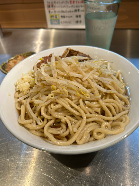 「ラーメン300g」@成城贅肉店の写真
