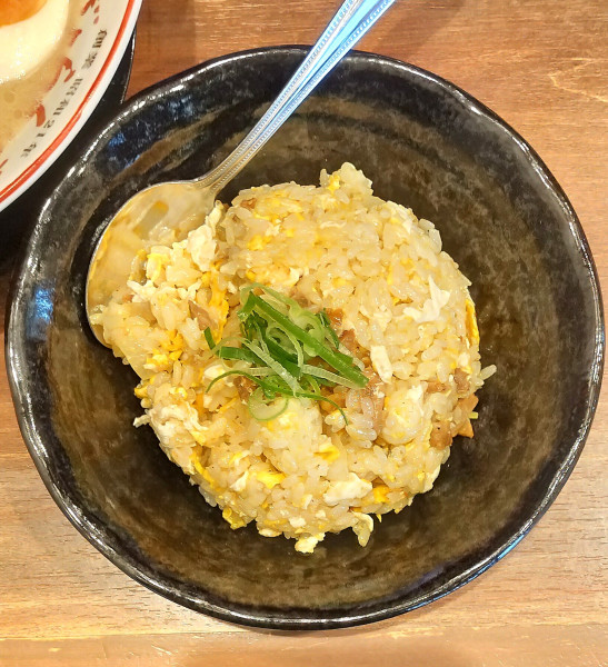 「半チャーハン 400円」@ぎょらん亭 魚町店の写真