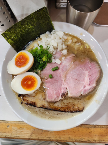 「濃厚塩ラーメンと味玉」@麺屋 扇 SENの写真