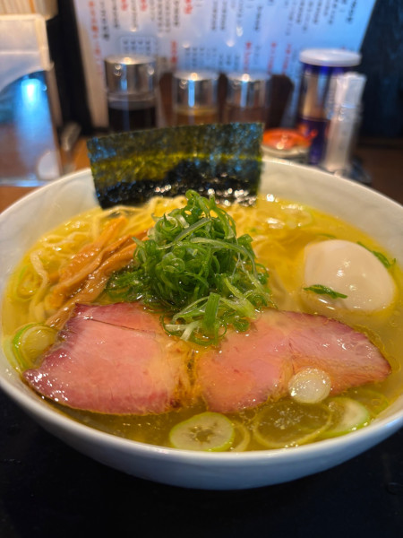 「虎徹そば塩手揉み麺」@麺や 虎徹の写真