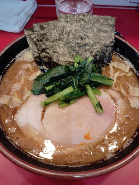 「らーめん 中」@らーめん 谷瀬家 新橋店の写真
