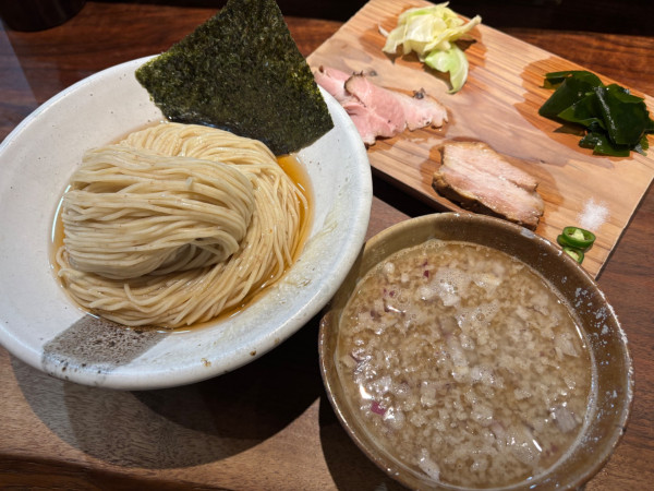 「[限定]慈悲深き背脂煮干つけ麺　大盛」@NATURAL TASTEの写真