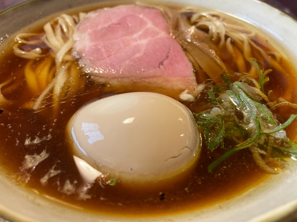 「たまご生醤油らぁ麺：1000円」@さんくるげの写真
