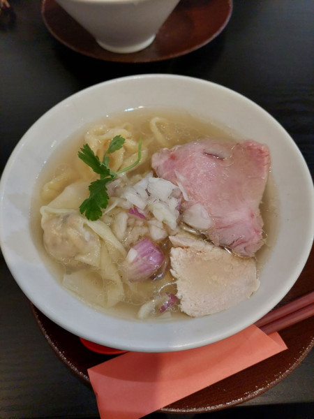 「白だししなそば」@手打ち正麺 Hachimitsuの写真