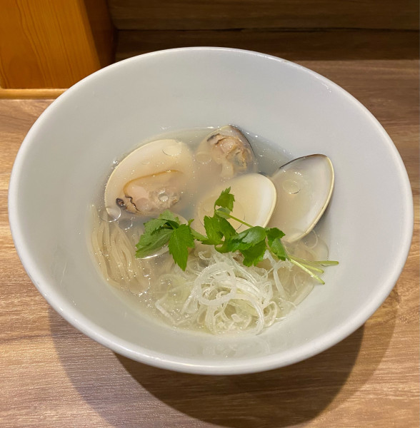 「[限定]千葉県産地はまぐりの冷やしそば(麺ハーフ)¥1850」@麺庵 利休の写真