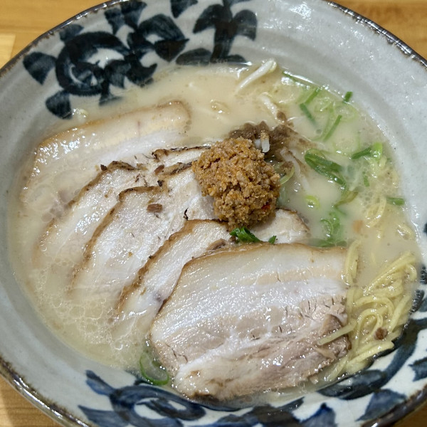 「あごだし白湯らぁめん＋肉増し（チャーシュー３枚）」@麺家 ひばりの写真