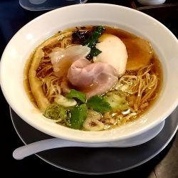 中華そば（９００円）