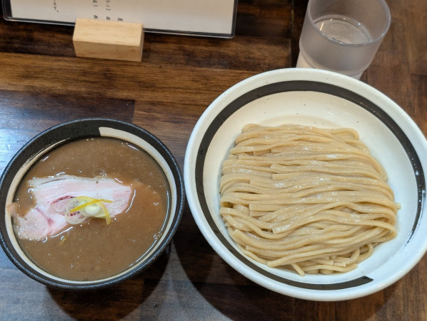 「豚骨100%つけ麺」@らーめん志高の写真