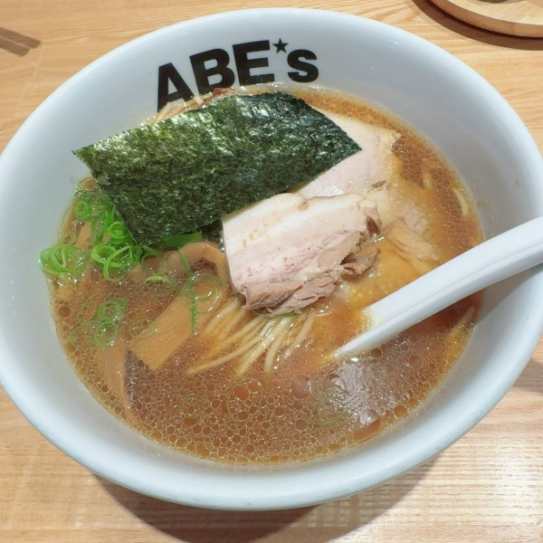 「丸鶏醤油」@ラーメン ABE'sの写真