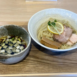 昆布水つけ麺醤油(980円)