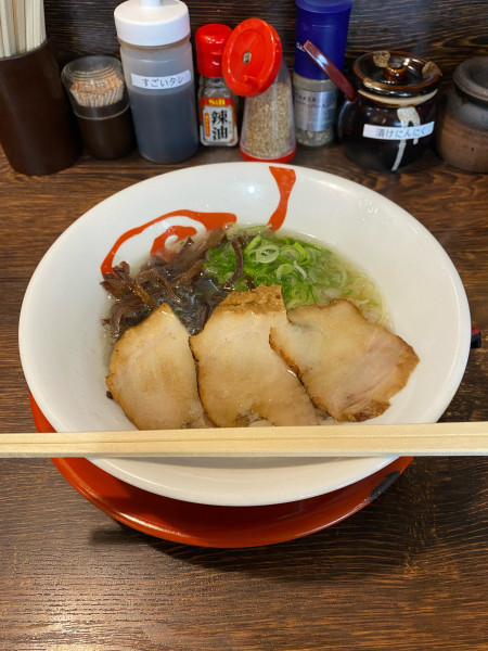 「牛骨らーめん」@ヤサイラーメン三十二匁の写真