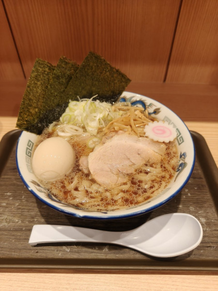 「特製らーめん並　1040円」@舎鈴 西荻窪駅前店の写真