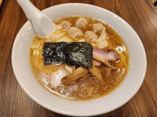 「ワンタンメン」@支那ソバ おさだの写真