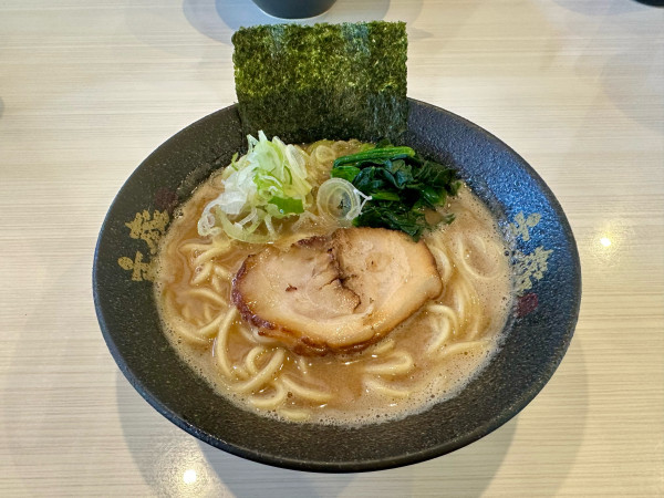 「文蔵らぁめん　らぁめん」@麺匠 文蔵 総本店の写真