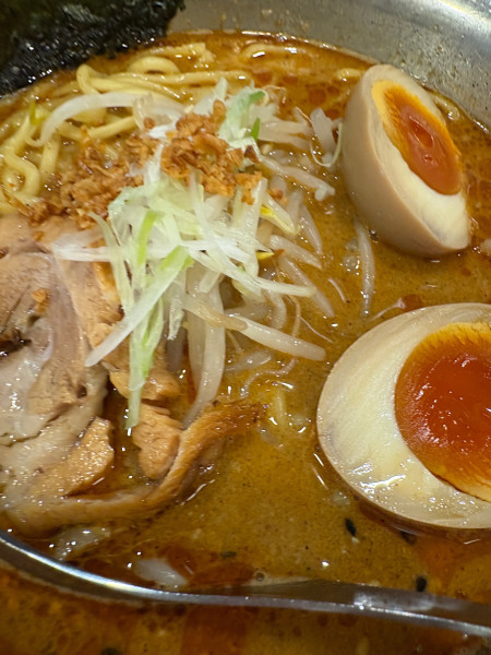 「担々麺 900円 大盛り無料」@らーめん房 とりとんの写真